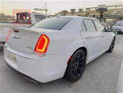 كرايسلر 300